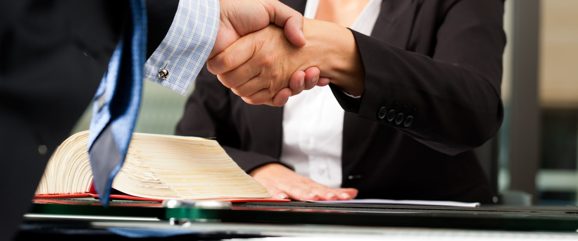 What does it mean for a lawyer to be on a contingency?